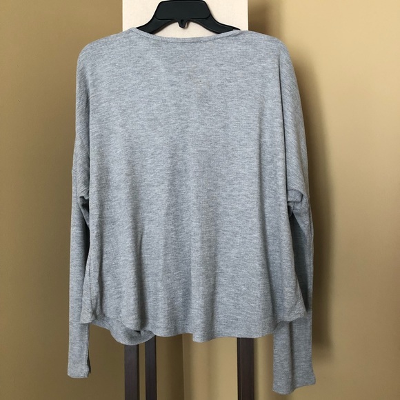 Fate + Fortune Gray Long-Sleeve Front Knot Top - Picture 2 of 4